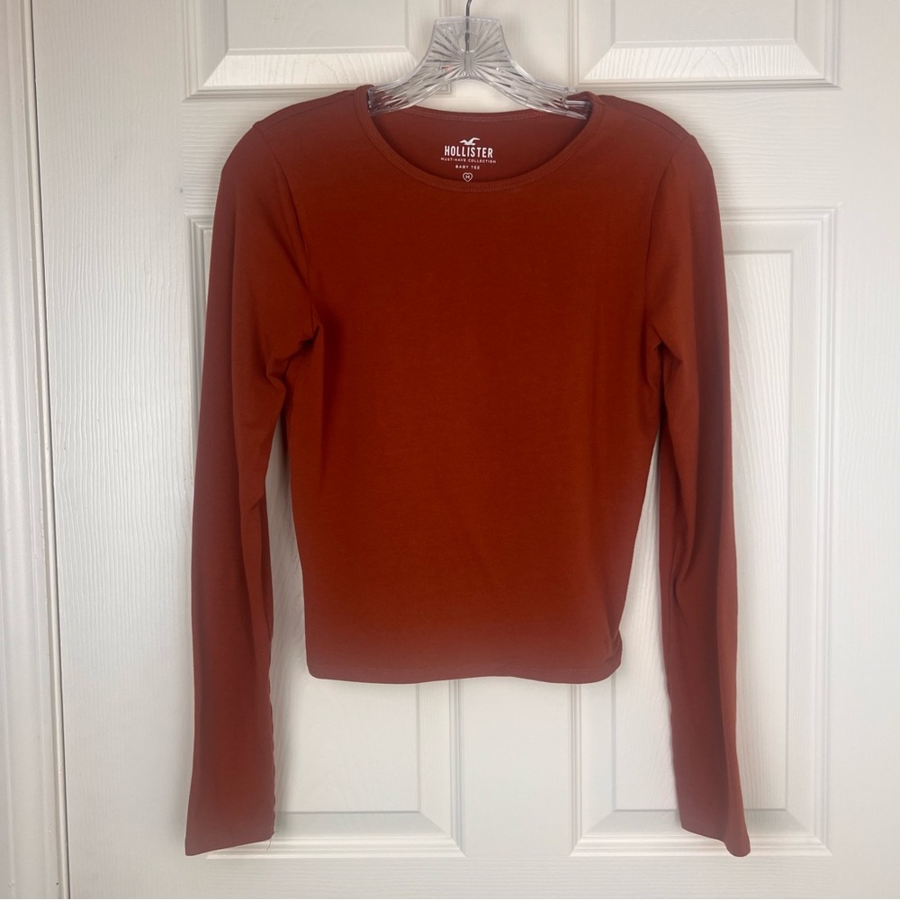 Stretchy Rust Colored Hollister Baby Tee